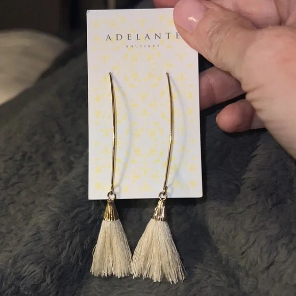 Renew Earrings with tassels - Picture 5 of 6